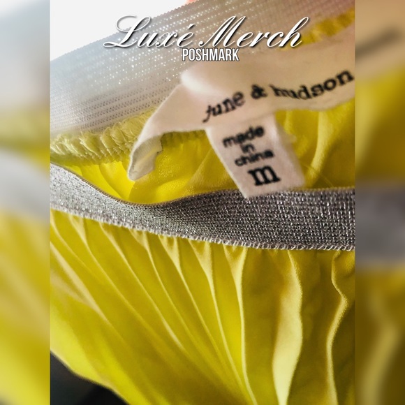 June & Hudson Pleated Skirt - Medium - Picture 5 of 6